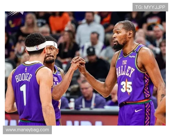 勇士队迎来重大调整,库里带领新阵容冲击总冠军,杜兰特传闻再起 勇士队迎来重大调整,库里带领新阵容冲击总冠军,杜兰特传闻再起