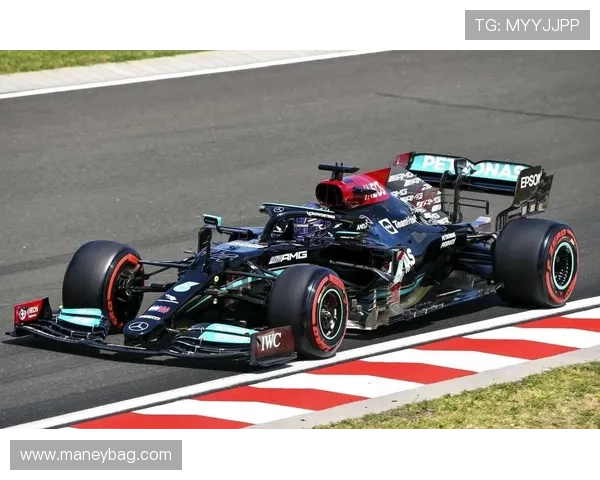 新赛季F1车坛风云再起冠军争夺战全面升级车队格局重塑新变局势 新赛季F1车坛风云再起冠军争夺战全面升级车队格局重塑新变局势