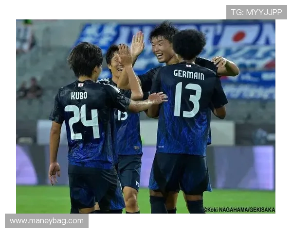 中国男足热身赛战胜日本队 展现新阵容潜力和战术打法