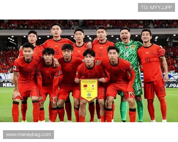 国足世预赛关键战告捷新帅战术奏效点燃球迷信心冲击世界杯前景明朗再迎期待