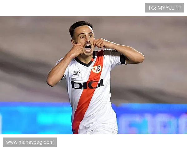 巴列卡诺俱乐部：西甲赛场的黑马崛起与足球文化传承