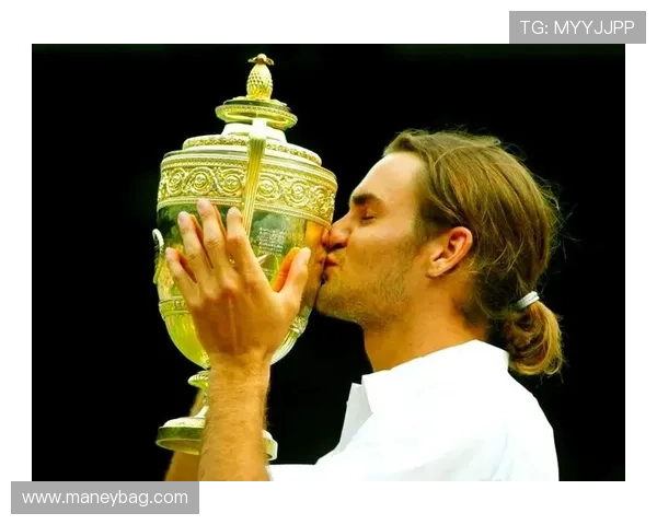 网球赛事焦点：费德勒宣布退役后新生活 坚持慈善事业与家庭幸福